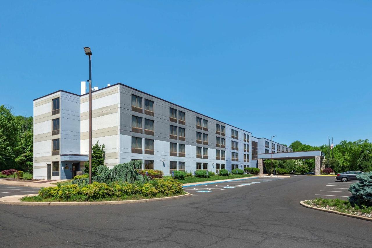Mainstay Suites Horsham - Philadelphia ภายนอก รูปภาพ